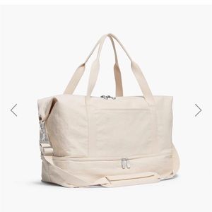 Lo and Sons Catalina Deluxe Weekender Bag
